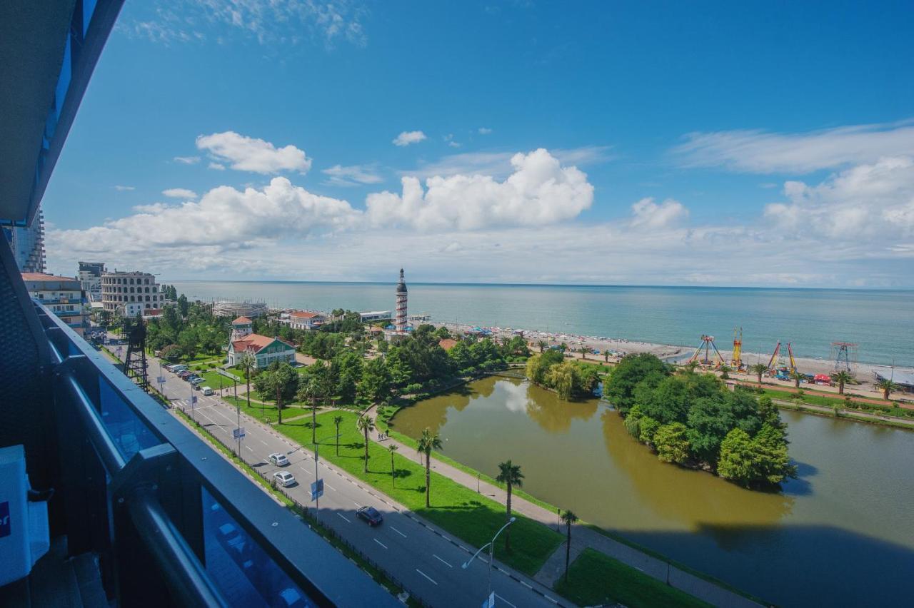 Orbi City Towers Батуми Екстериор снимка