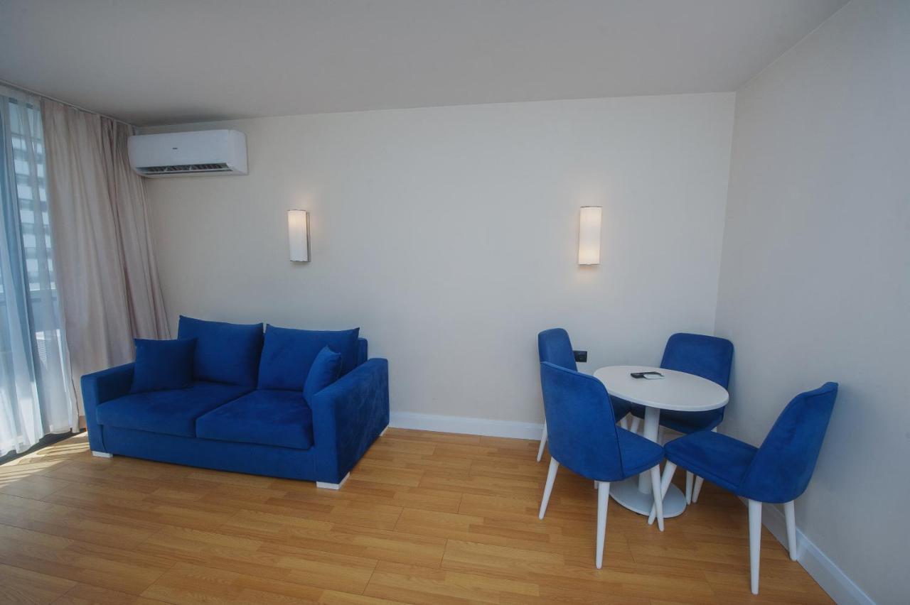 Orbi City Towers Батуми Екстериор снимка